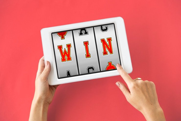 Antar muka aplikasi mobile atlas77 menampilkan permainan live-dealer dan pasar sportsbook